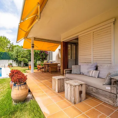 Villa In L Escala With Private Pool & Beaches