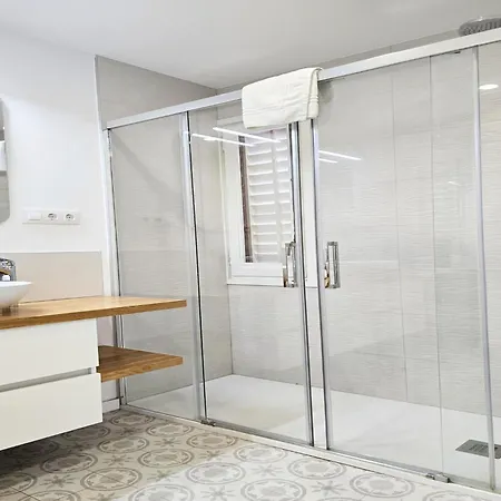 In L Escala With Private Pool & Beaches