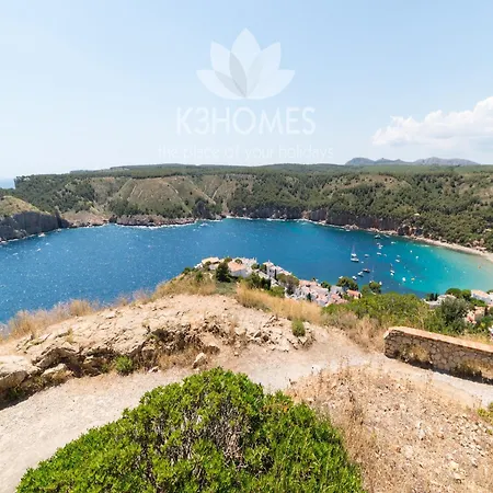 In L Escala With Private Pool & Beaches Villa
